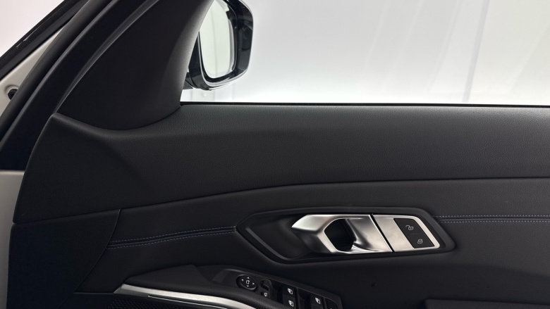 BMW 3 Series 320i M Sport 5dr Step Auto [Tech/Pro Pack] Petrol Estate